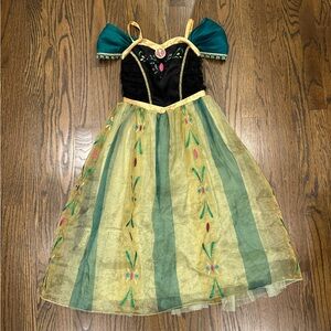 Disney Store Frozen, Anna’s Coronation Costume in Size 7/8